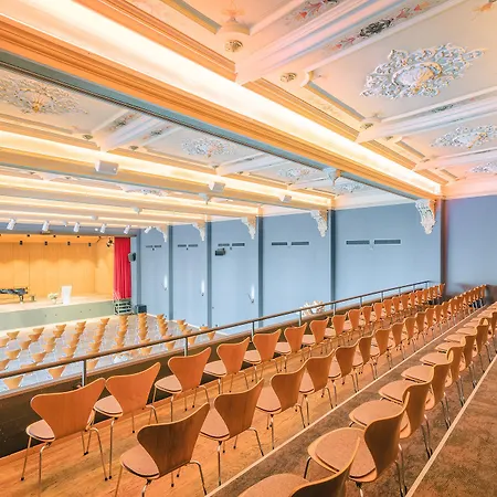 劳迪内拉酒店 酒店 4*