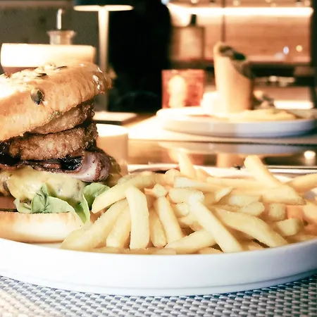 劳迪内拉酒店 4*