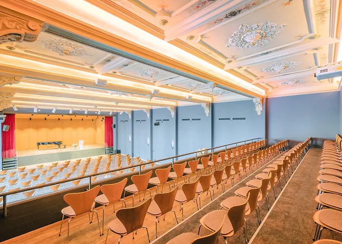 劳迪内拉酒店 酒店 4*