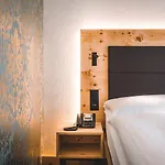 라우디넬라 호텔 4*